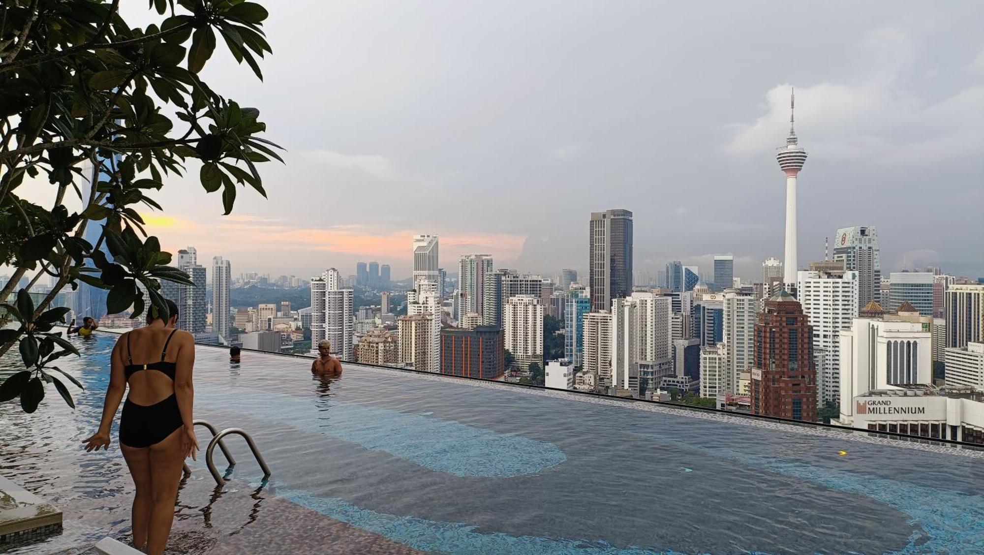 The Axon Suites Bukit Bintang Klcc By Skyscraper Куала Лумпур Екстериор снимка